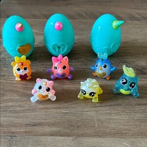 Rainbocorns Itzy Glitzy Colorful Toy Figures with Eggs